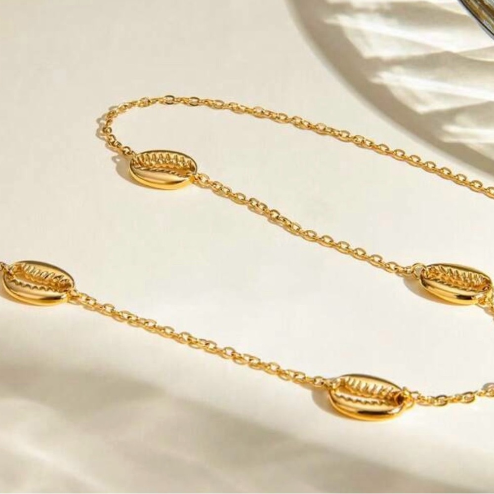 “Gold Cowrie Shell” Seashell Fine Tooth Sawtooth Mermaid Ocean Tropical Necklace - Picture 3 of 7